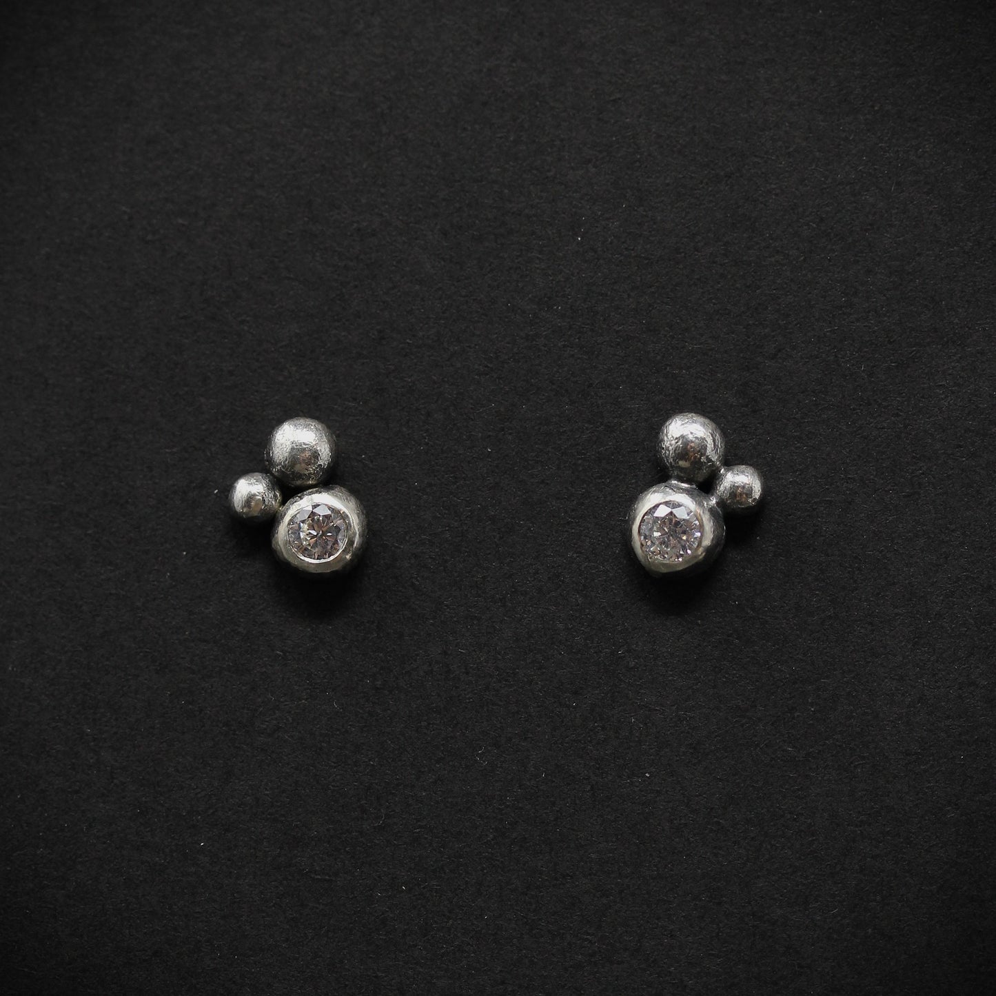 Pebble Cluster Studs