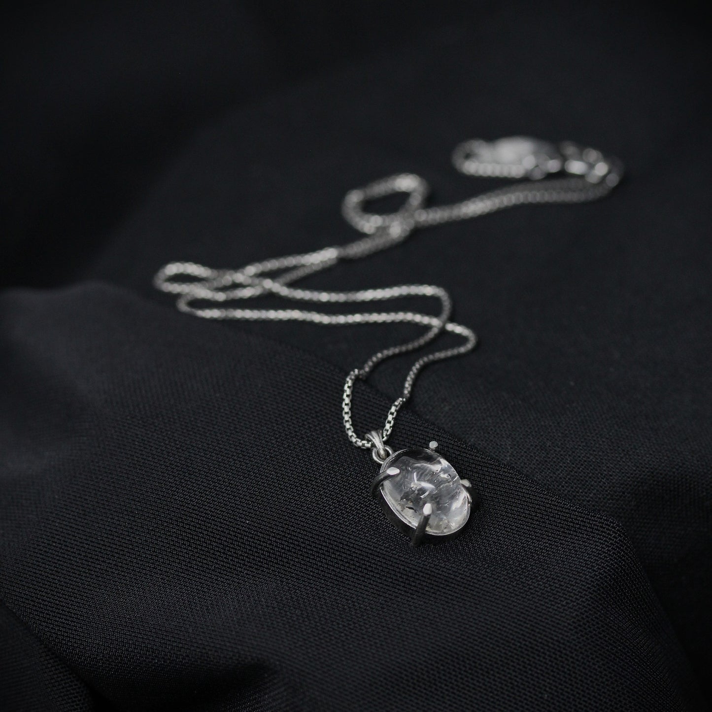 Pronged Enhydro Necklace