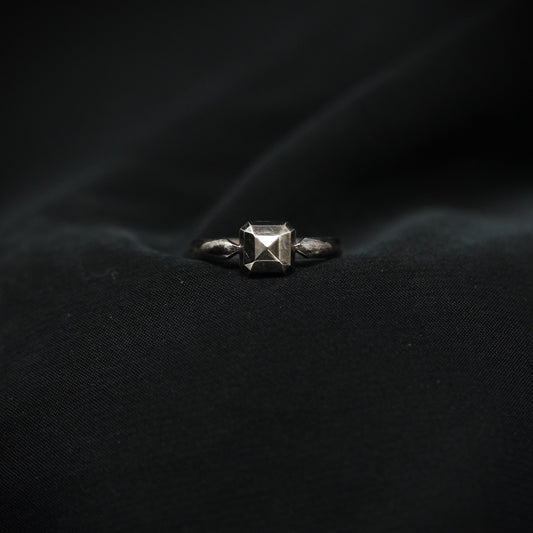 Emerald Square Ring