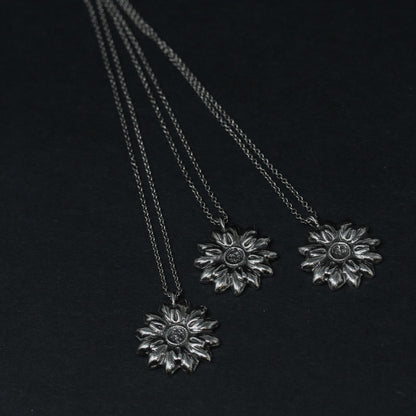 Marisa's Flower Necklace