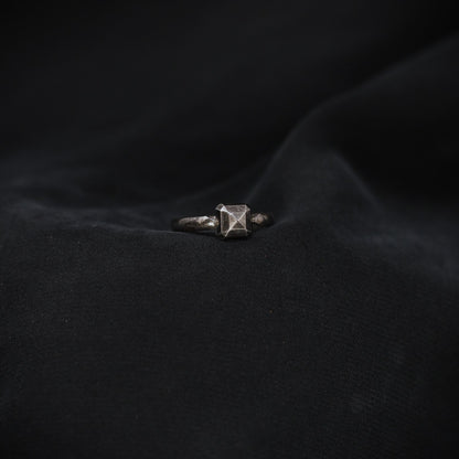 Emerald Square Ring