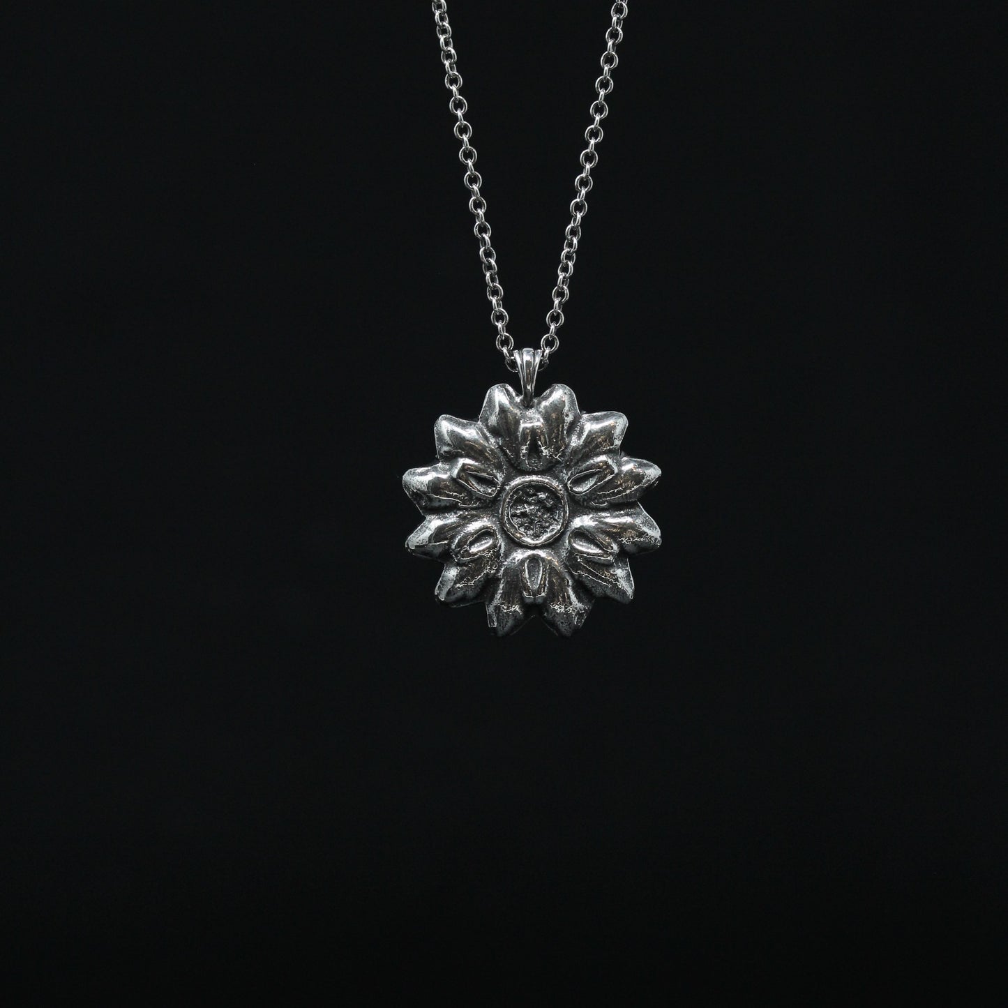 Marisa's Flower Necklace