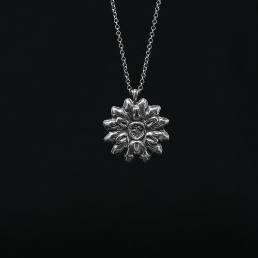 Marisa's Flower Necklace