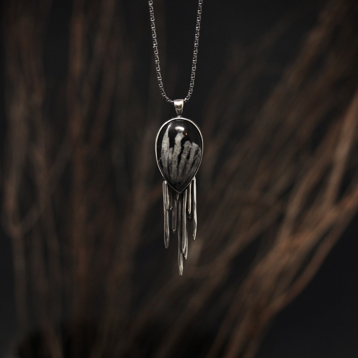 Spiked Chrysanthemum Necklace