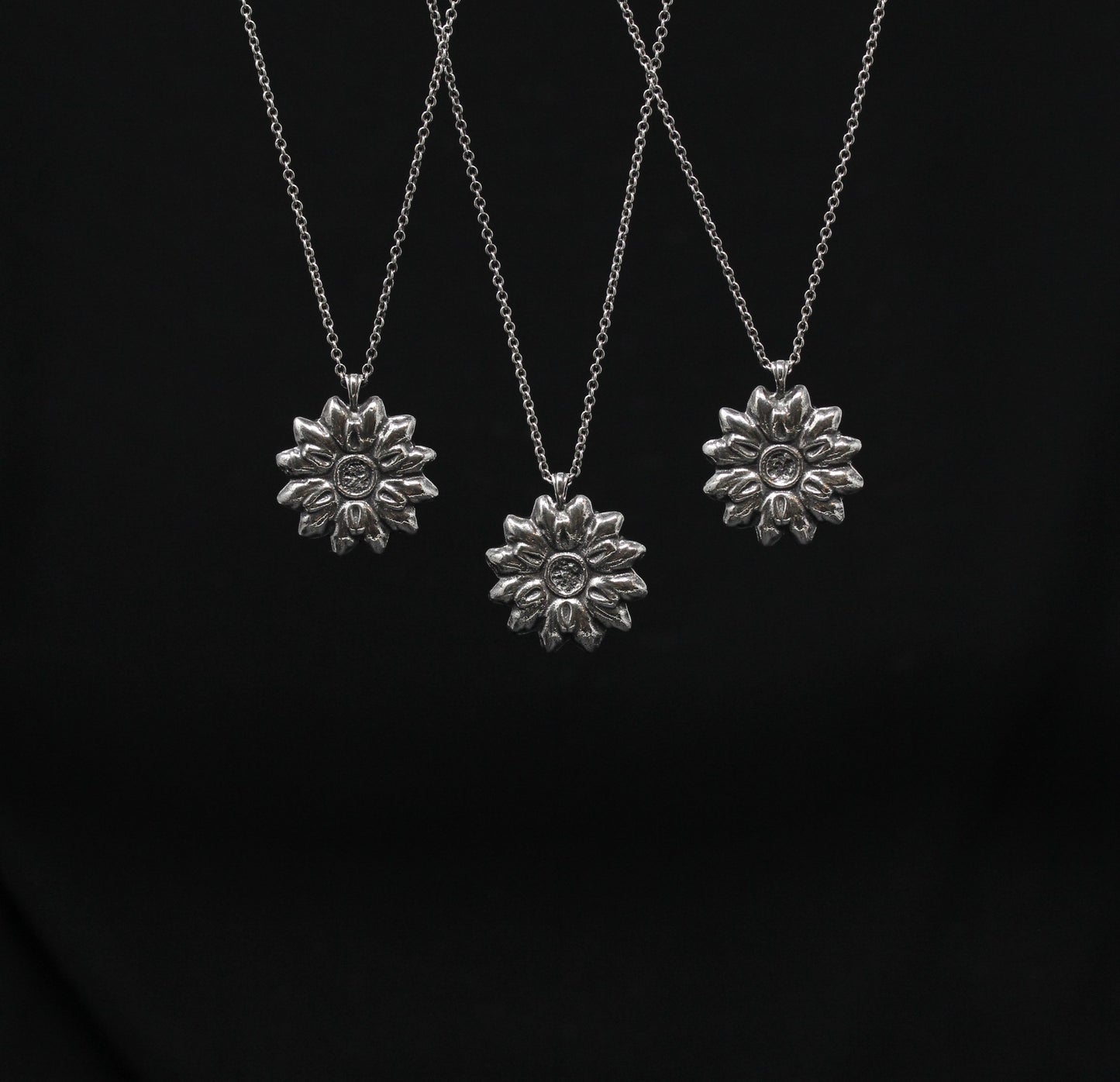 Marisa's Flower Necklace
